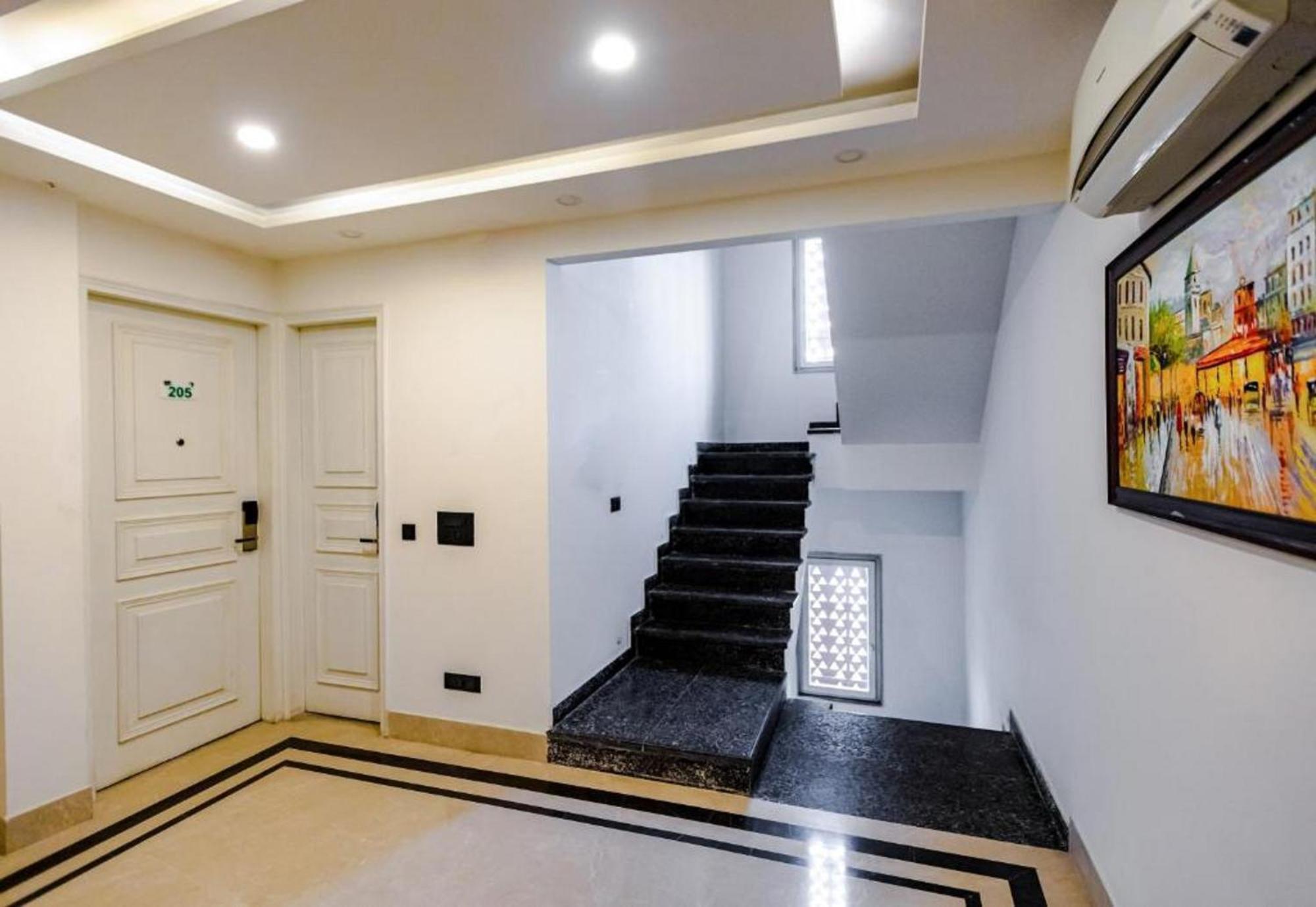 Hotel Mayur At Cr Park New Delhi Nova Deli Exterior foto