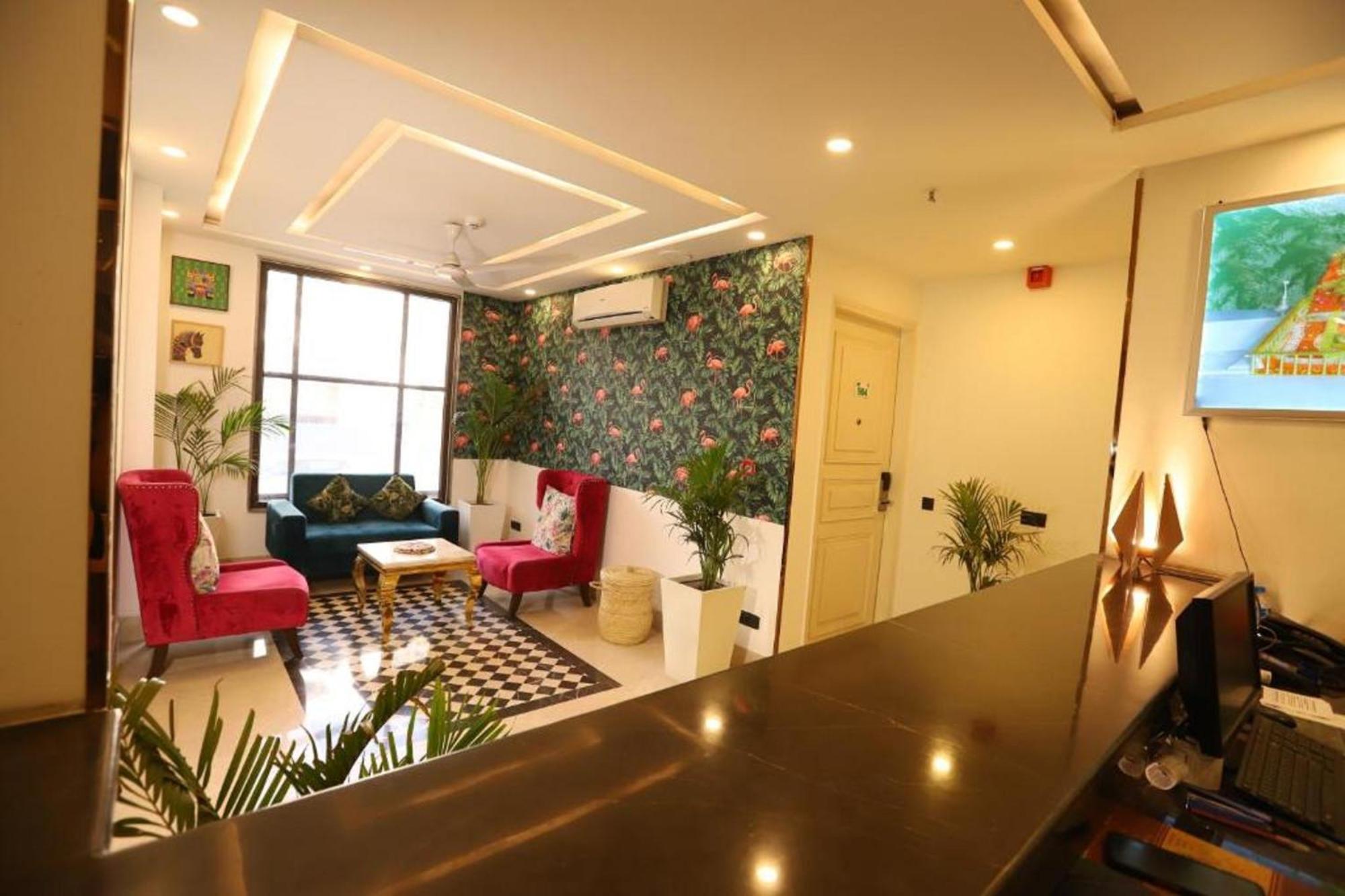 Hotel Mayur At Cr Park New Delhi Nova Deli Exterior foto