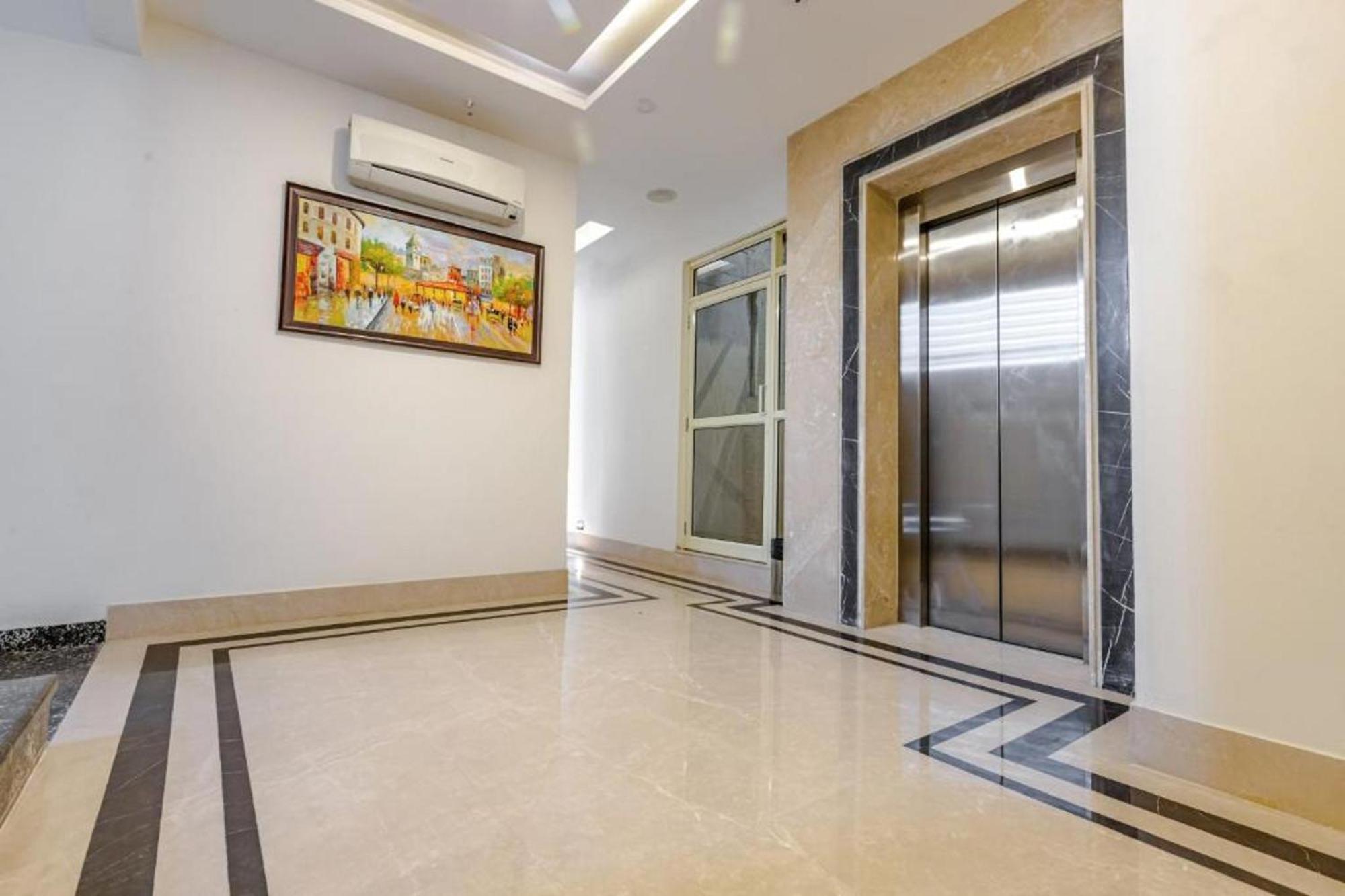 Hotel Mayur At Cr Park New Delhi Nova Deli Exterior foto